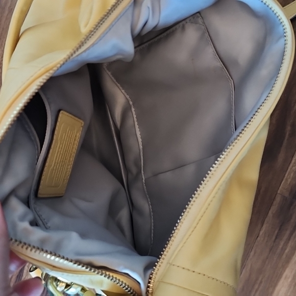 Coach Crossbody - Picture 4 of 6